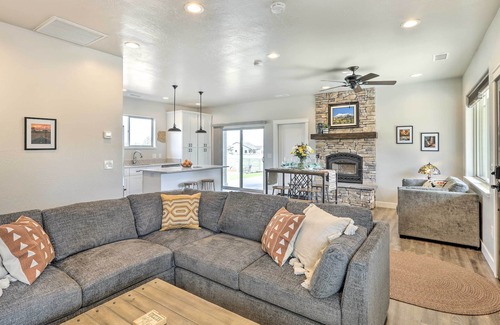 Flagstaff Casa | Sunny Flagstaff Home w/ Nat'l Forest Access!