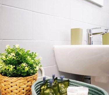 Navigli Apartamento | Sunny Flat 50 meters from the metro