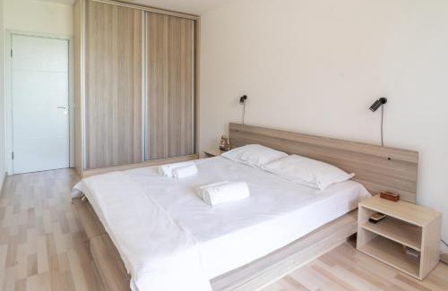 Trakata Apartamento | Sunny flat with pool