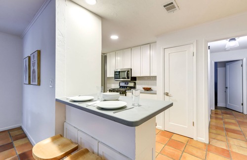 Gainesville Casa | Sunny Gainesville Home ~ Half-Mi to UF Campus!