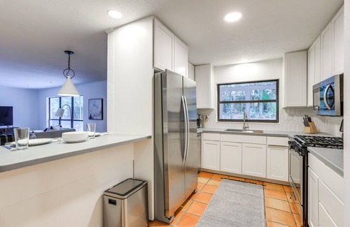 Gainesville Casa | Sunny Gainesville Home ~ Half-Mi to UF Campus!