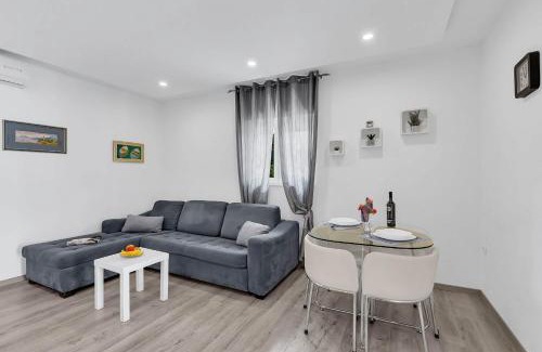Bidol Apartamento | Sunny Garden Apartments Ana