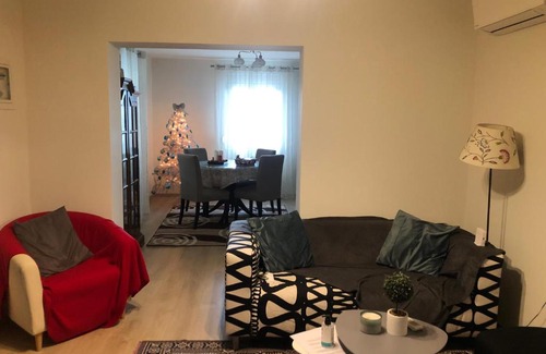 Trikala Apartamento | Sunny Garden House