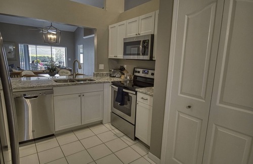 Wing South Villa | 🌞 Sunny Getaway |Newly Remodeled1-Level Villa w/ South facing Lanai & Pool🌞