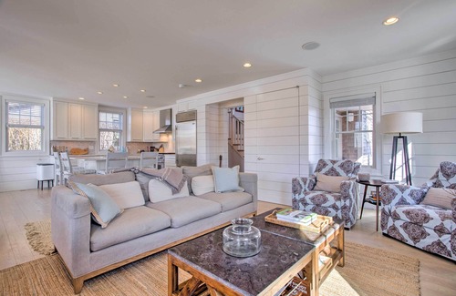 West of Town Casa | Sunny Getaway on Bike Path w/ Pool Access!