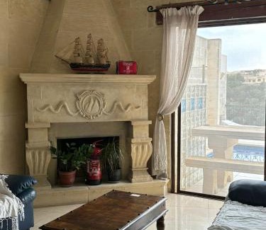 Fontana Cama Y Desayuno | Sunny Gozo Getaway Pool & Easy Check-In
