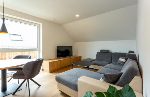 Lesce Apartamento | Sunny Green Escape