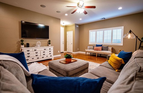 San Tan Valley Casa | Sunny Haven! Perfect Heated Pool Home. Dog Friendly! 6M Min,