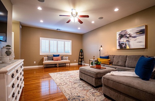 San Tan Valley Casa | Sunny Haven! Perfect Heated Pool Home. Dog Friendly! 6M Min,