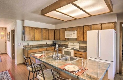 Post Falls Casa | Sunny Home w/ Patio < 10 Mi to Lake Coeur d'Alene