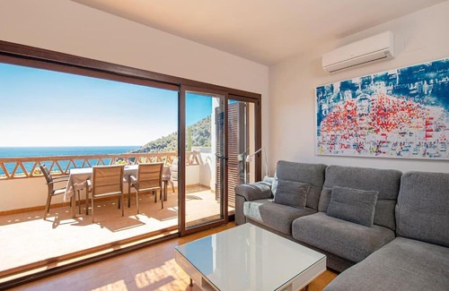 Almuñécar Casa | Sunny house with great sea views, 3 terraces, private heated pool and sauna