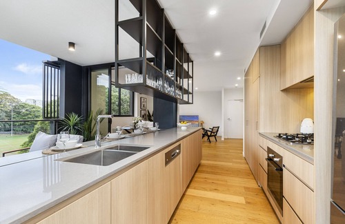 Waterloo Apartamento | Sunny Inner City Luxury With Park Views