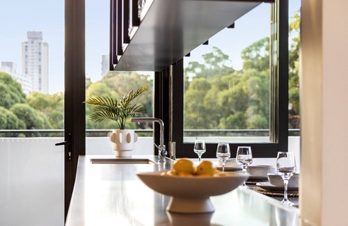 Waterloo Apartamento | Sunny Inner City Luxury With Park Views