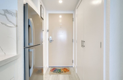 Sunny Isles Beach Apartamento | Sunny Isles Beach Retreat w/ Resort Perks!