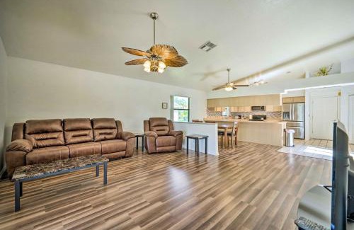 Poinciana Casa | Sunny Kissimmee Home about 21 Mi to Disney Parks!
