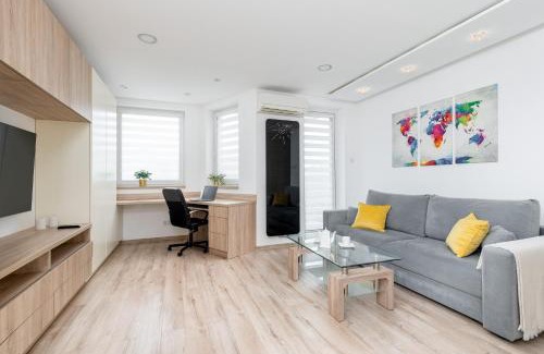 Libertow Apartamento | Sunny Kliny Apartment