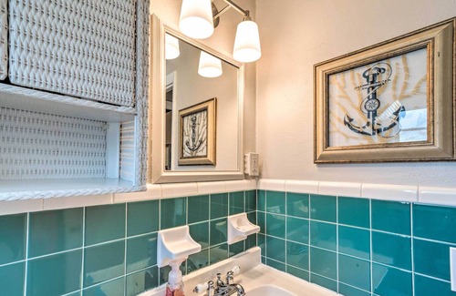 Lake Placid Cabaña | Sunny Lake Placid Cottage In Lake June Resort