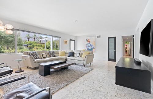 Warm Sands Casa | Sunny Lands Vacation Home