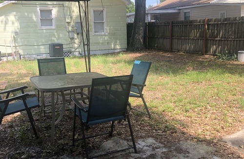 St. Petersburg - Clearwater Cabaña | Sunny little cottage in the heart of St. Petersburg, Florida