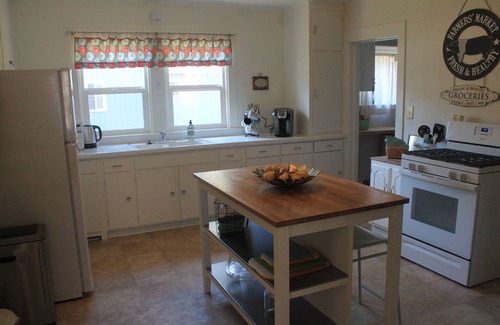 Ferndale Casa | (Nueva Lista) Francis Creek Retreat. Sunny Main Street a casa.