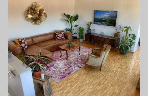 Wettswil Apartamento | Sunny Maisonette Penthouse with Big Balcony & Great View