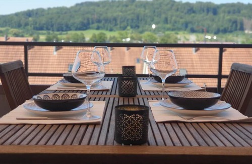 Wettswil Apartamento | Sunny Maisonette Penthouse with Big Balcony & Great View