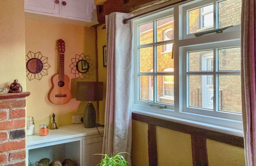 Acton Cabaña | Sunny Meadow Cottage