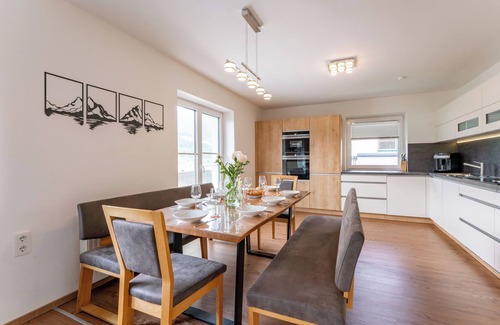 Walchen Apartamento | Sunny modern, and attractive holiday apartment