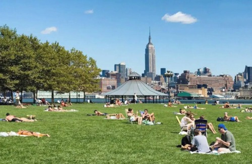 Hoboken Casa | Sunny Modern FamFriendly 4BR/2BA Home 1 stop 2 NYC
