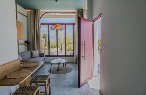 Nees Pagases Casa | Sunny Nest with a sea view by Salt Apartments