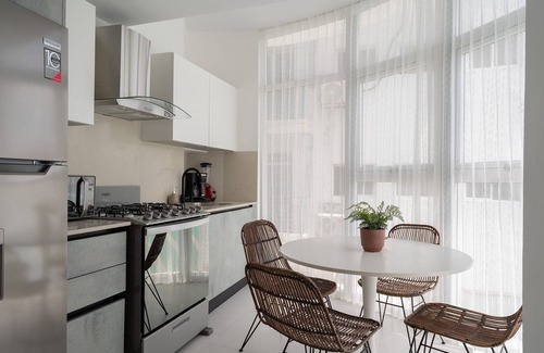 Ensanche Quisqueya Apartamento | *Sunny Oasis Retreat: 1-Bedroom*