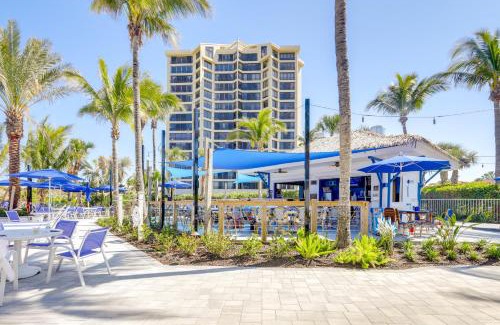Fort Pierce Apartamento | Sunny Ocean Village Beach Condo Community Pool