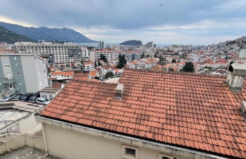 Dubovica Apartamento | Sunny one bedroom apartment with city view