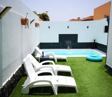 Corralejo Villa | SUNNY PARADISE, Heater pool