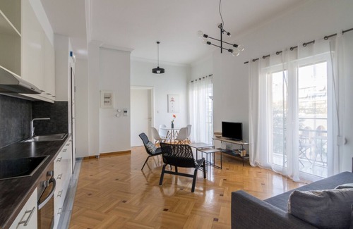 Kinosargous Apartamento | Sunny Paradise in the Heart of Athens