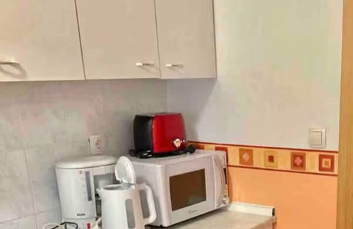 Velenje Apartamento | Sunny Park Apartment*TOP location*FREE WiFi & Bikes Private Patio *Nature Oasis