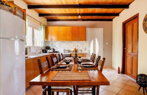 Stavros Casa | Sunny Peaceful Resort near the Sea