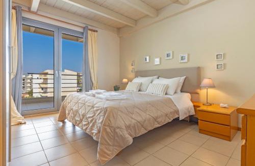 Petaloudes Apartamento | Sunny Penthouse,Modern Amenities+Aegean View