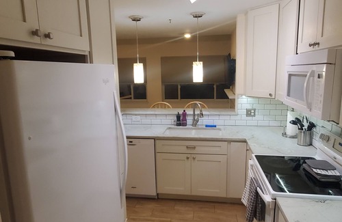 Arapahoe Ridge Condominio | Sunny Pet friendly 2bd/2ba condo w/ pool & hot tub