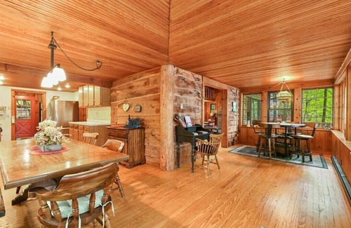 Sunny Point Cabina | Lago Wallenpaupack Lakefront en Sunny Point - 4 dormitorios para 8 a 10
