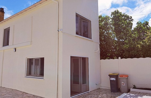 Villemomble Apartamento | Sunny Private Studio/Free charging parking N3