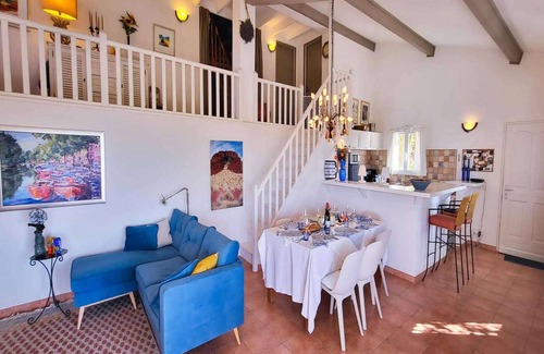 Villes-sur-Auzon Villa | Villa en Villes-sur-Auzon con Piscina y Jardín