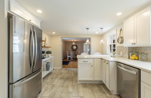 Dennis Port Casa | "Happy Ours: Where Poolside Bliss Meets Ocean Breeze!"