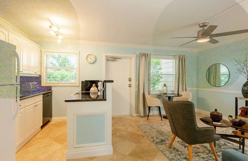 Grandview Heights Apartamento | Sunny Retreat: Cozy APT in WPB #2