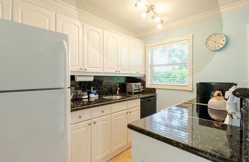 Grandview Heights Apartamento | Sunny Retreat: Cozy APT in WPB #2