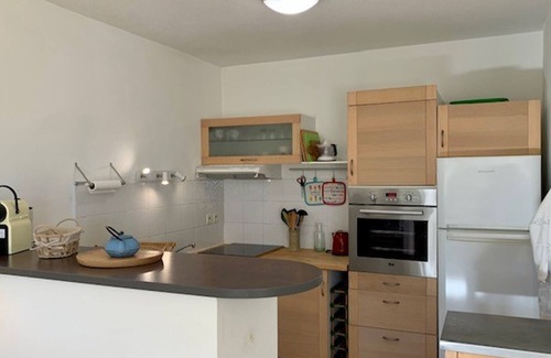 Meze Apartamento | Sol y relax a dos pasos de la playa de Mèze, con jardín y todas las comodidades