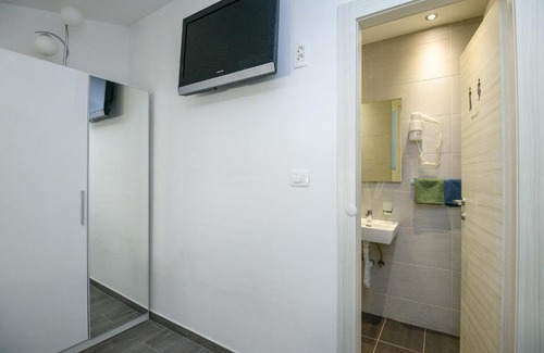 Gornji Kono Casa | Sunny rooms