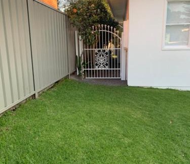 Shellharbour Casa | Sunny Rose