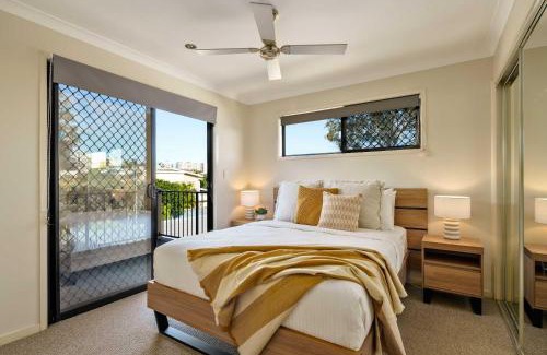 Caloundra Apartamento | Sunny's Coastal Townhouse in Caloundra