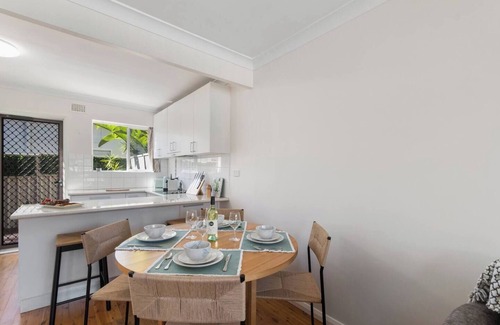 East Corrimal Apartamento | Sunny Shores Escape Breezy Days near Surf Beaches
